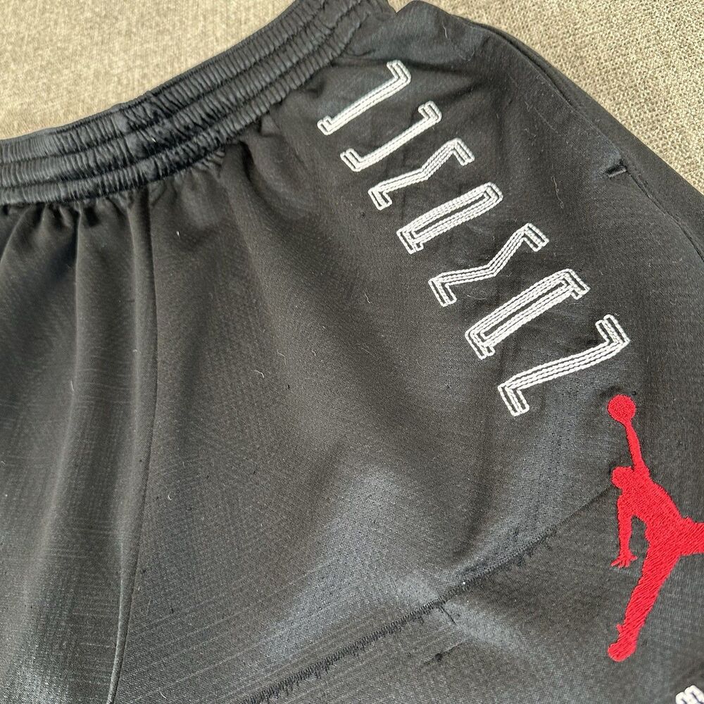Jordan Jumpman Shorts Youth Medium NIKE Air Mesh Spell Out Basketball NBA Heavy
